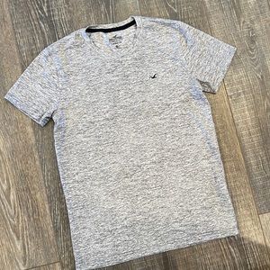 Holister Tee
